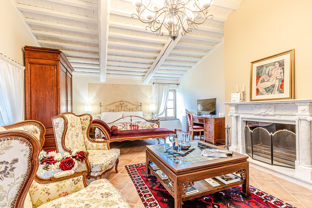 Chateau La Siroque  - Holiday Rental in Tuscany - CASALIO Villas